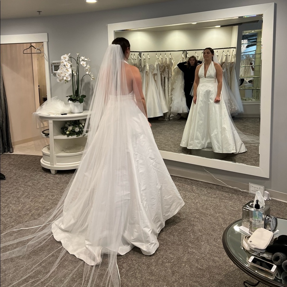 Sara Gabriel “Courtney” veil